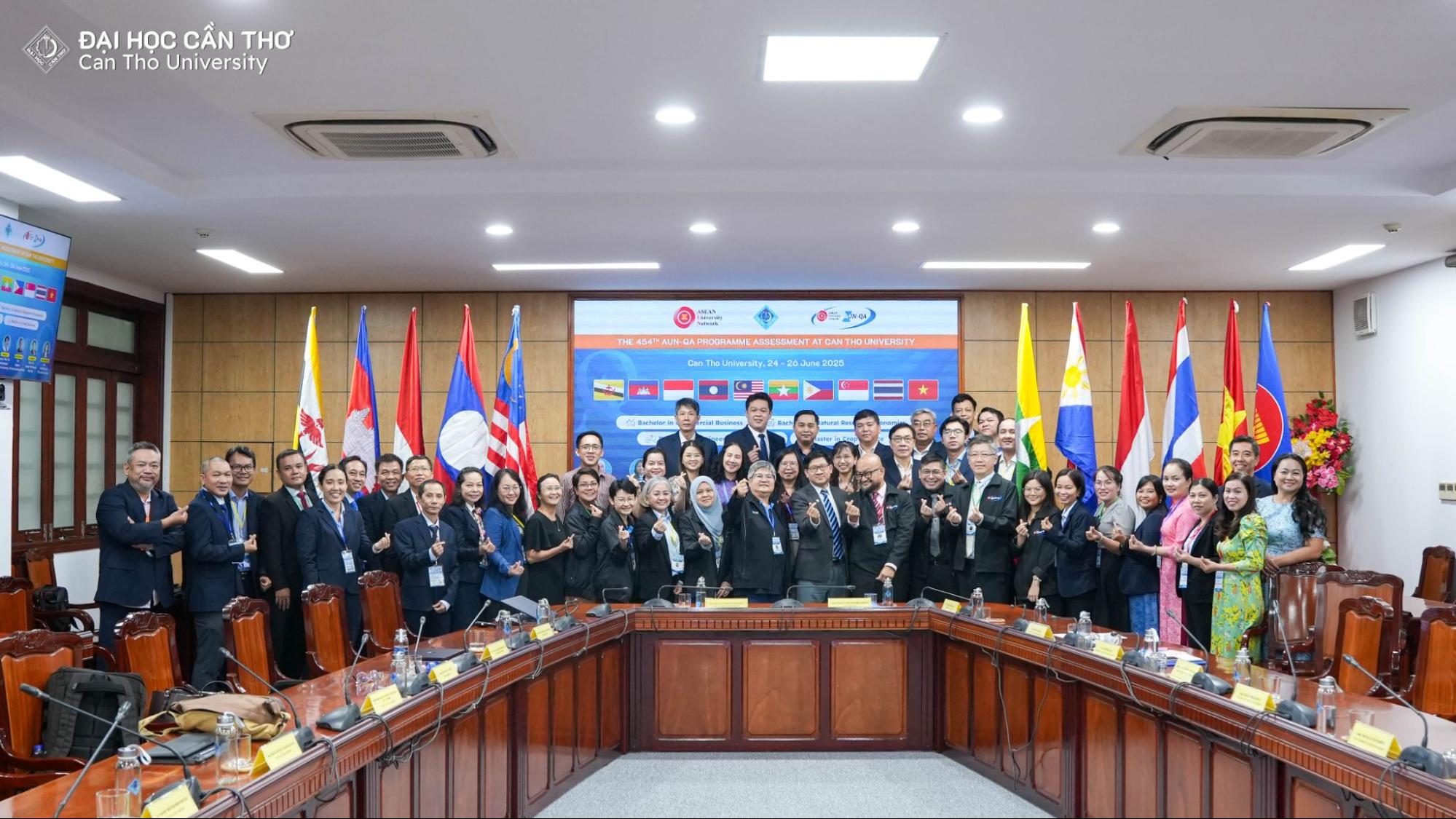 Can Tho University Concludes the 454th AUN-QA Programme Assessment