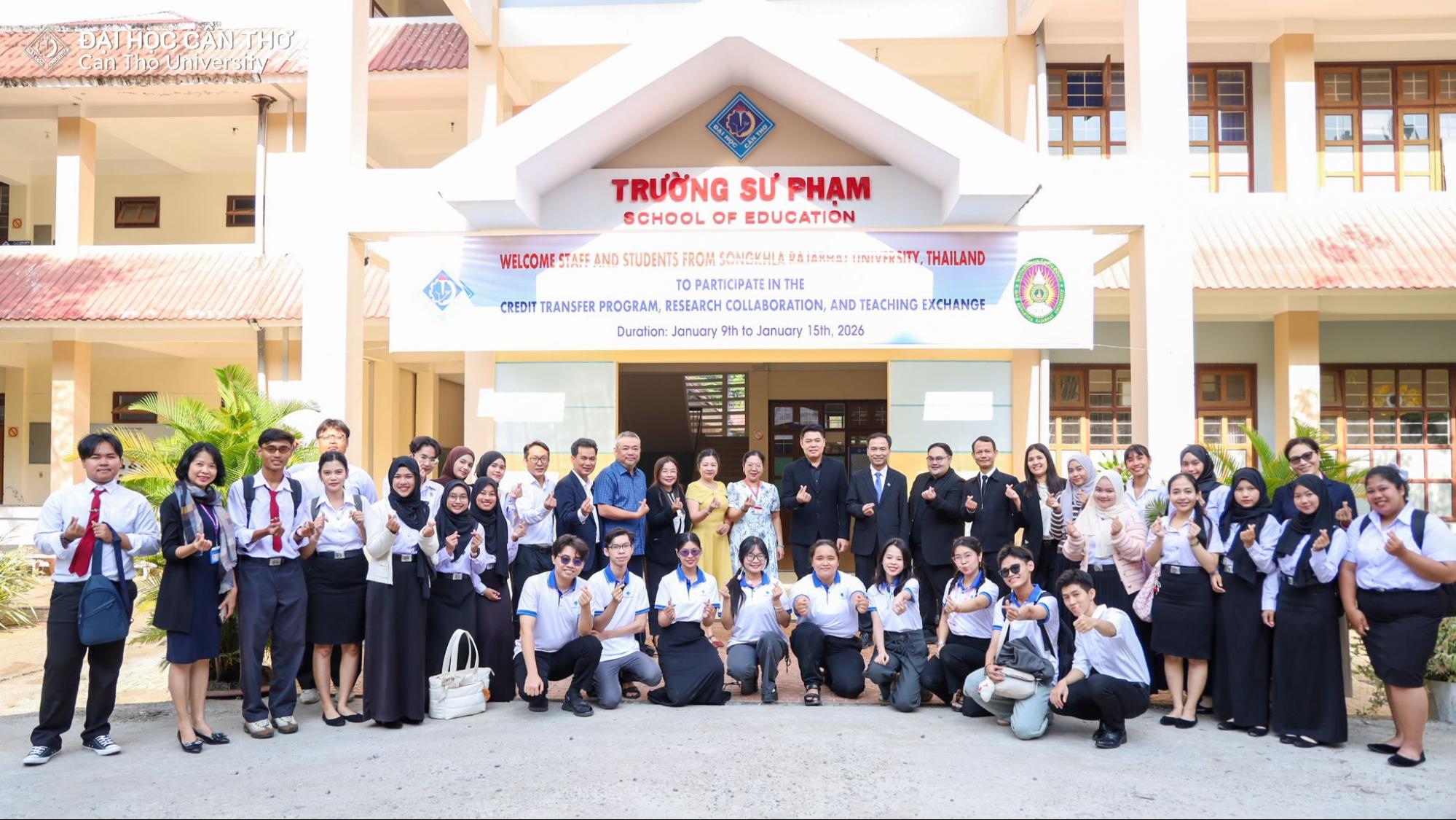 Can Tho University Welcomes Students from Songkhla Rajabhat University, Thailand…
