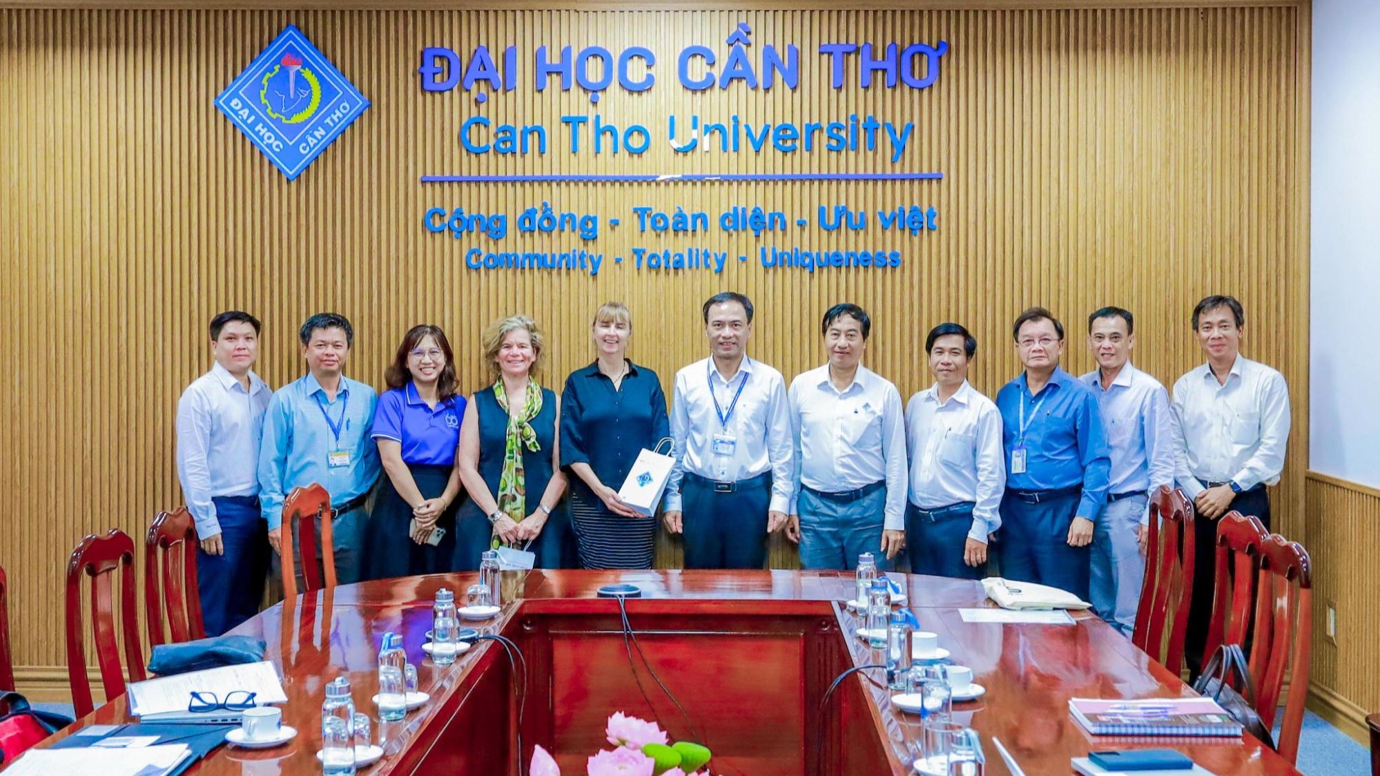 Can Tho University and the University of Technology Sydney (Australia):…