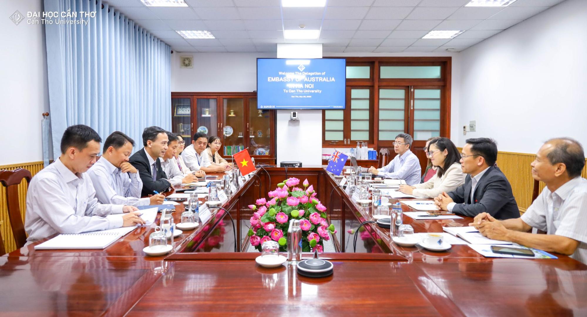 Can Tho University and the Australian Embassy in Hanoi Strengthen…